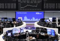 Bolsas da Europa fecham na maioria em baixa, com chances de BoE mais restritivo e crise alemã