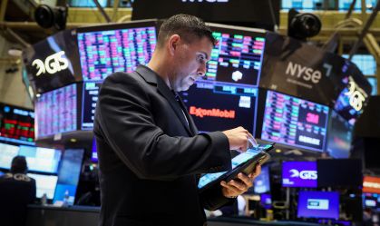 Ações em NY atingem máximas recordes após Payroll forte nos EUA