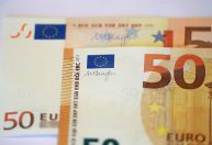Taxa de poupança da zona do euro cai no 3º trimestre, mas permanece elevada