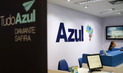 Azul registra lucro líquido ajustado de R$ 62,4 mi no 4º tri