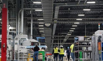 Confiança do empresário industrial caiu em 19 setores em março, diz CNI
