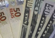 Busca por proteção: dólar volátil impulsiona operações de hedge cambial