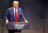 Donald Trump diz que vetaria proibição federal ao aborto