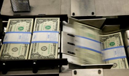 Ajuste fiscal crível é principal ferramenta para reverter alta do dólar, diz Inter