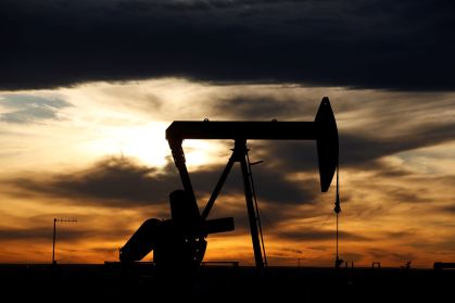 Extracão de petróleo em Loving County, Texas, EUA