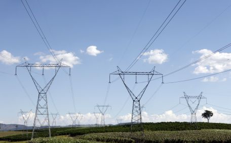 Linhas de transmissão de energia em Santo Antônio do Jardim