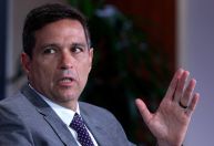 Campos Neto: IOF não é imposto para ricos e aumento encarece produção