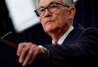 Powell alerta sobre riscos das tarifas de Trump para objetivos do Fed
