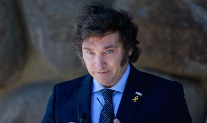 Governador de SC planeja jantar para Milei e Bolsonaro