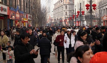 Na China, produção industrial e vendas no varejo avançam no 1º bi