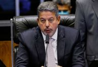 Lira anuncia projeto para punir deputados após confusões no Conselho de Ética