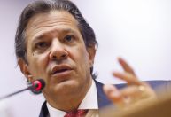 Governo deve propor meta de déficit zero em 2025
