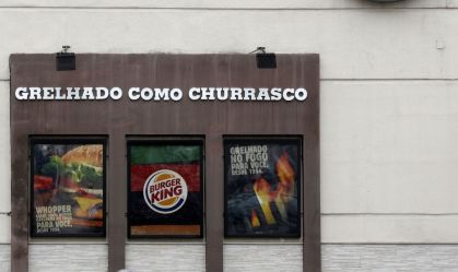 Burger King dará lanche de graça para advogados; entenda