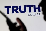 Trump perdeu US$ 4 bilhões com o colapso do Truth Social
