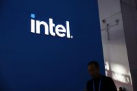 Novo CEO da Intel avalia mudança em negócio de fabricação de chips