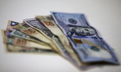 Governo contrata bancos para emitir títulos de dívida de 30 anos em dólares