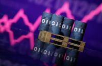 Petróleo dispara 9% após ataques de Israel ao Irã