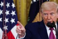 Trump volta a dizer que payroll foi manipulado para favorecer democratas