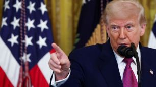Trump instruiu equipe com prazo de duas semanas para ocultar ataque ao Irã