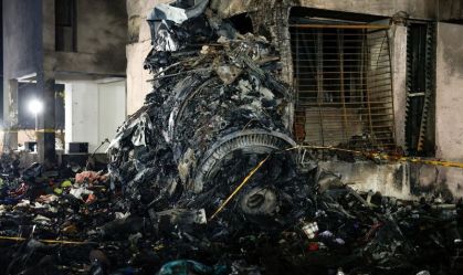 Caixa-preta do avião que caiu na Índia é recuperada, diz agência