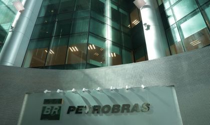 Petrobras prevê Ebitda no refino em 2025 acima do ano anterior, diz diretor