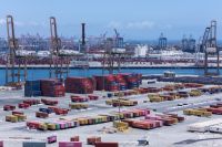 Porto de LA espera aumento no volume de carga após decisão sobre tarifas