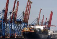 Balança comercial tem superávit de US$ 5,8 bilhões em novembro, diz Mdic