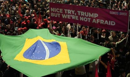 Brasil tem que se defender da ação americana, alerta professor da USP