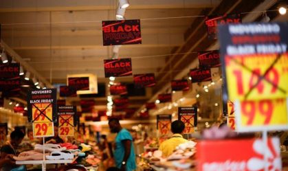 Varejo tem baixa de vendas em novembro, apesar de recorde na Black Friday