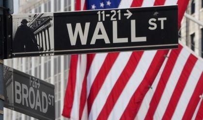 Dow Jones marca recorde de fechamento, enquanto Amazon pressiona Nasdaq