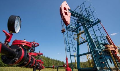 Opep+ mantém produção de petróleo estável para 2026