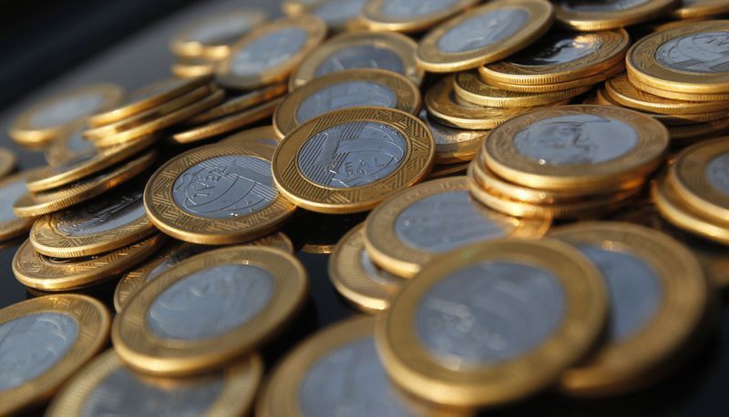 Imagem ilustrativa de moedas de 1 real
