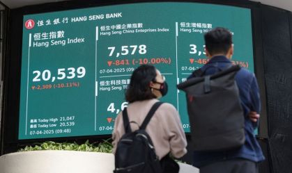 Ações de Hong Kong fecham no maior nível em quatro anos e meio