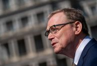 Hassett diz que Fed precisa cortar juros para sustentar crescimento nos EUA