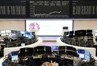 Bolsas europeias fecham mistas e Bayer sobe com apoio do governo Trump