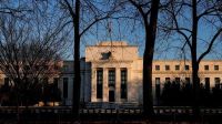 Mercado de trabalho deve enfraquecer com tarifas de Trump, diz ata do Fed