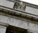Diretor do Fed pede corte de juros já em julho em meio a riscos econômicos