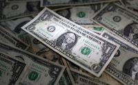Dólar oscila com dados de emprego dos EUA em foco; Ibovespa sobe