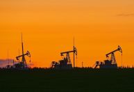 Preços do petróleo caem para níveis pré-conflito com ânimo por cessar-fogo