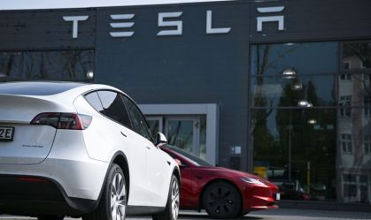 Tesla caminha para mais um ano de queda nas vendas