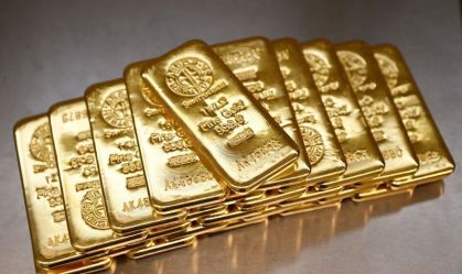 Ouro e prata batem Wall Street em meio a incertezas globais