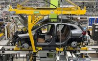 PMI industrial da zona do euro sobe a 50,7 em agosto e supera prévia