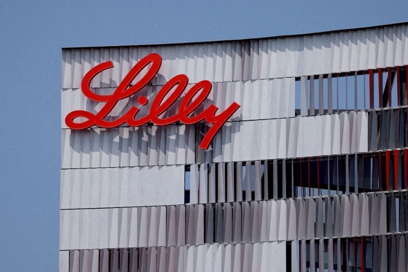 Logo da Eli Lilly logo em escritório de San Diego, nos EUA