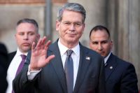 Bessent: EUA não podem permitir que Canadá seja "porta de entrada" da China