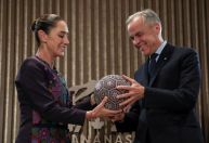 Canadá busca estreitar laços com México diante de tarifas dos EUA