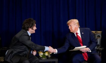 Trump condiciona socorro cambial à vitória de Milei e gera críticas nos EUA