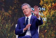 Governador da Califórnia critica política climática de Trump: "estupidez"