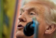 Trump diz que tarifa de 25% para caminhões pesados começará em novembro