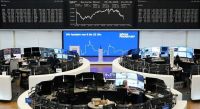 Bolsas da Europa operam mistas com balanços e tensões EUA-China no radar