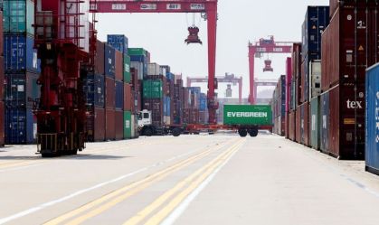 EUA e China lançam taxas portuárias retaliatórias